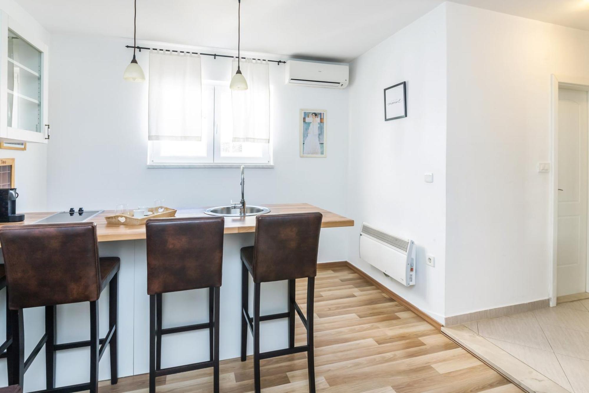 M&a Apartment